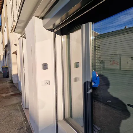 La Mirebalaise Apartment Poitiers
